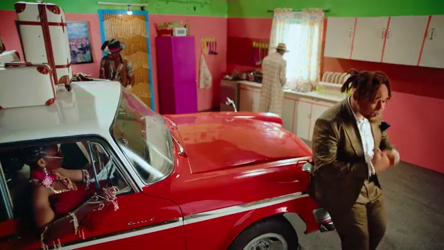 Buju BNXN - Gwagwalada ft Kizz Daniel, Seyi Vibez | Photo 3