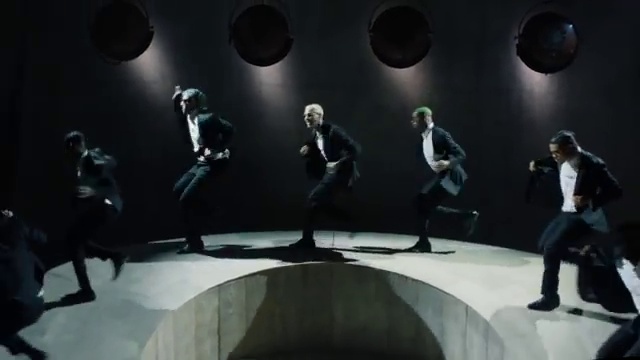 Chris Brown - Sensational ft Davido, Lojay | Photo 5