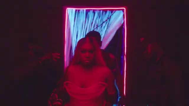 Niniola - All Eyes On Me | Photo 2
