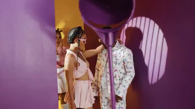 Rexxie - Abracadabra (Remix) ft Naira Marley, Skiibii, Wizkid | Photo 4