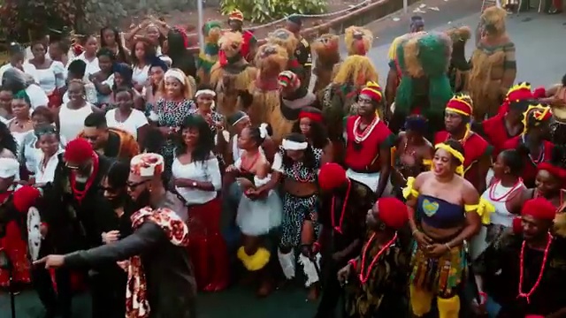 Larry Gaaga - Egedege ft Flavour, Phyno, Theresa Onuorah | Photo 2