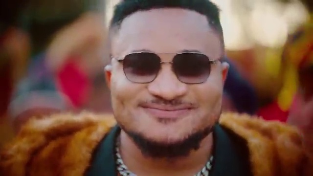 Larry Gaaga - Egedege ft Flavour, Phyno, Theresa Onuorah | Photo 4
