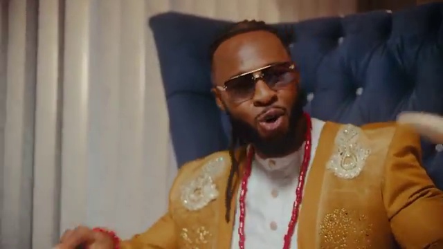 Larry Gaaga - Egedege ft Flavour, Phyno, Theresa Onuorah