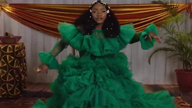 Simi - Woman | Photo 5