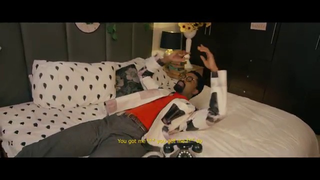 Ric Hassani - Here ft Reekado Banks | Photo 2