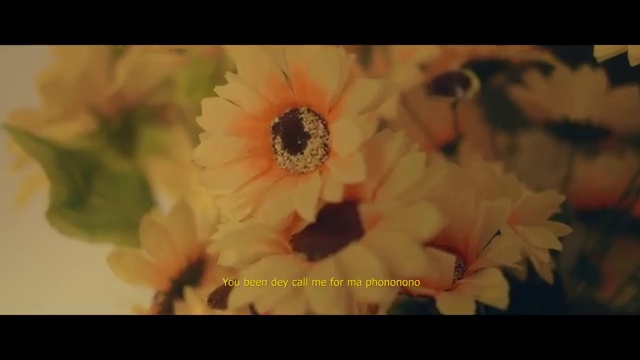 Ric Hassani - Here ft Reekado Banks | Photo 3
