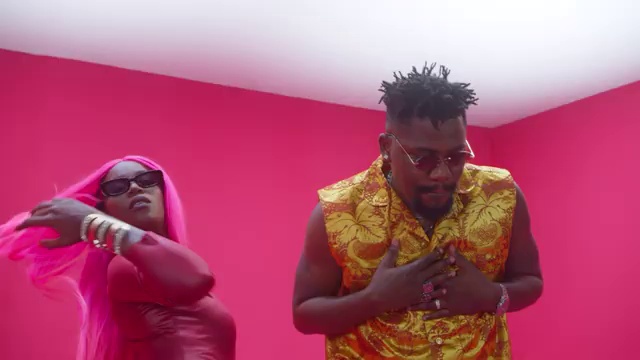Ycee - Aunty Lovina ft Patoranking | Photo 5