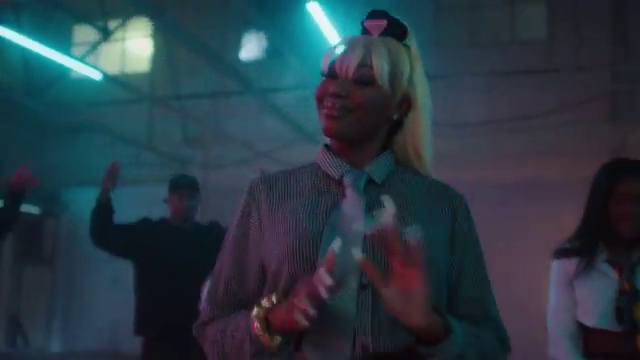 Ms Banks - Go Low | Photo 2
