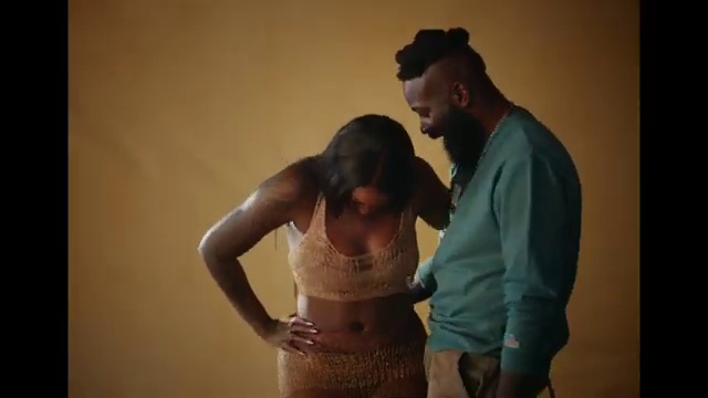 Tiwa Savage - Somebody's Son ft Brandy | Photo 4