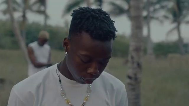 Victony - Pray | Photo 4